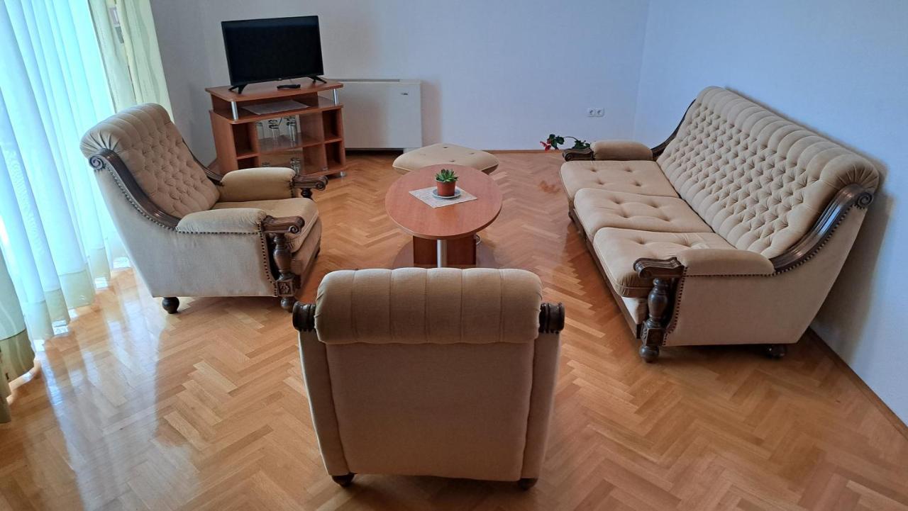 Apartment With Splendid Sea View Trogir Exterior photo