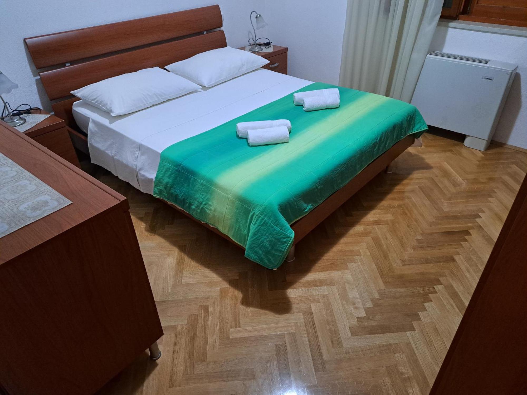 Apartment With Splendid Sea View Trogir Room photo